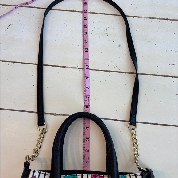 Luv Betsey Johnson Flower Satchel Crossbody Bag Black Striped 9x8x4/5 - Picture 13 of 16